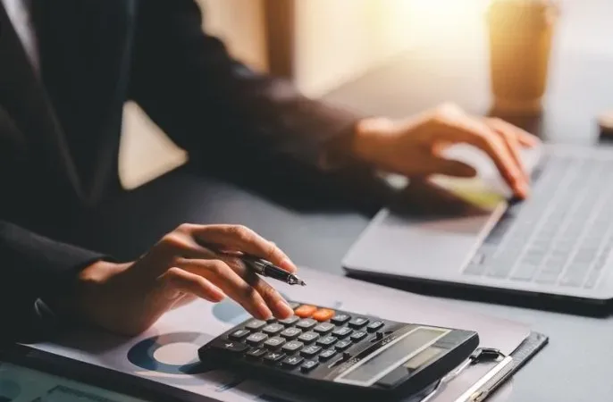 Hogyan segíthet a hitelképesség vizsgálat a hitel kalkulátor használatában?