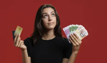 Melyik bank fogadják el a készpénzes jövedelmet?