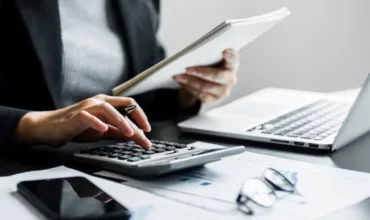 Hogyan segíthet a babaváró hitel kalkulátor a házastársaknak?